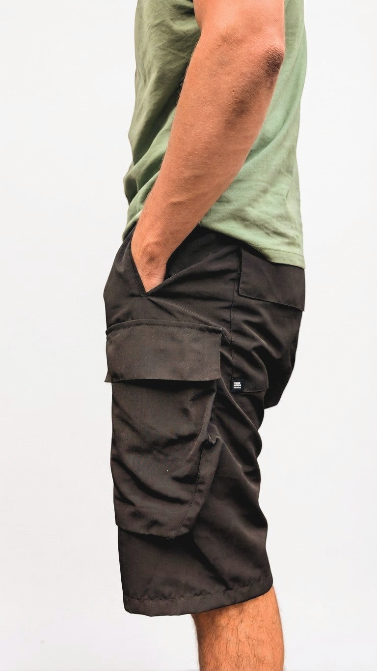 Deadstock Cargo Shorts Schwarz